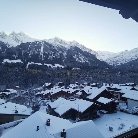 Appartement Famille Au Milieu De Champery Exterior photo